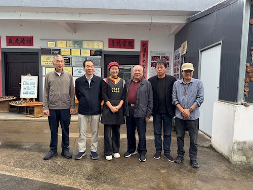 于庙后周村“王妈汤圆”合影留念