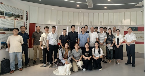 e19759184a745c6bb18d8c46fcf7e474